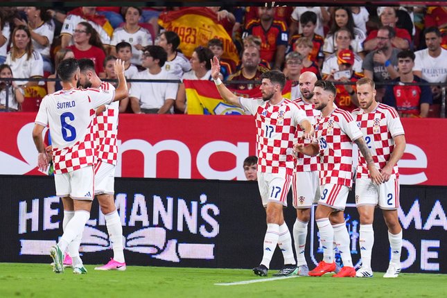 Head to Head Kroasia vs Inggris Timnas Kroasia merayakan gol Dion Drena Beljo ke gawang Spanyol, Rabu (30/9/2026) (c) AP Photo/Manu Fernandez