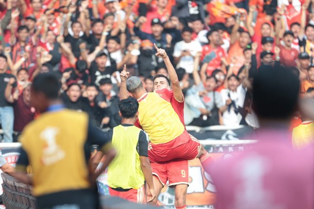 Debut Ivan Mamut Langsung Berbuah Gol ke Gawang Persib Debut Ivan Mamut Langsung Berbuah Gol ke Gawang Persib