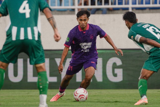 2 Gol Deltras Lahir dari Bola Mati Aksi pemain Rans Nusantara FC, Rosad Setiawan, pada laga melawan Deltras FC di Pegadaian Championship 2026/2027 (c) Dok. Rans Nusantara