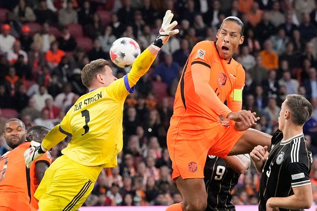 Prediksi Skor Serbia vs Belanda Prediksi Skor Serbia vs Belanda