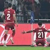 Tangisan Rizky Ridho hingga Momen John Herdman Gendong Sumardji Usai Timnas Indonesia Juara Tangisan Rizky Ridho hingga Momen John Herdman Gendong Sumardji Usai Timnas Indonesia Juara