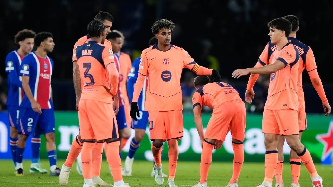 3 Pelajaran saat Barcelona Takluk 2-4 dari PSG: Joan Garcia Gemilang, Rodri Jadi Sorotan 3 Pelajaran saat Barcelona Takluk 2-4 dari PSG: Joan Garcia Gemilang, Rodri Jadi Sorotan