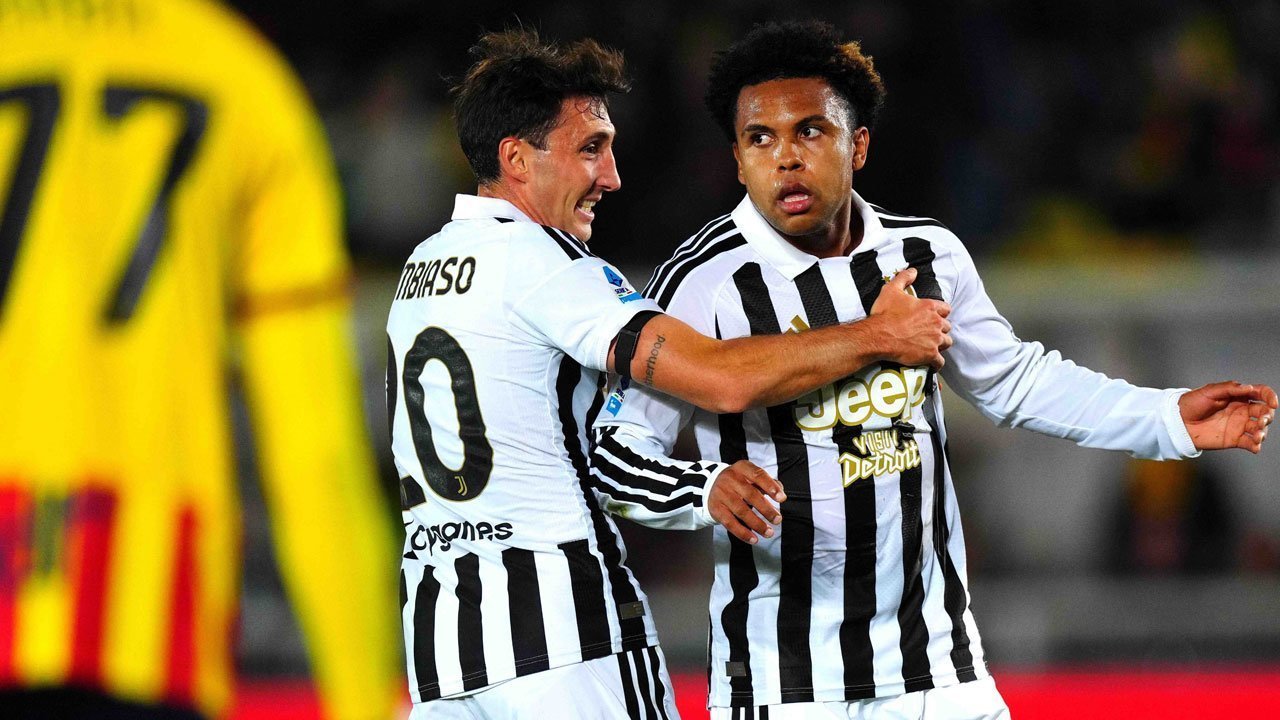 Hasil Lecce vs Juventus: Douglas Luiz Gemilang, Bianconeri Menang 2-0 Hasil Lecce vs Juventus: Douglas Luiz Gemilang, Bianconeri Menang 2-0