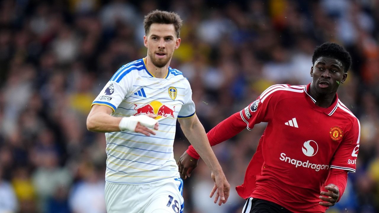 Manchester United Ditahan Imbang Leeds United, Begini Kilah Michael Carrick Manchester United Ditahan Imbang Leeds United, Begini Kilah Michael Carrick