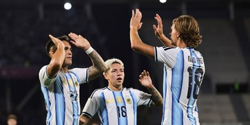 Hasil Argentina vs Bolivia: Tanpa Messi, Albiceleste Tetap Berpesta!