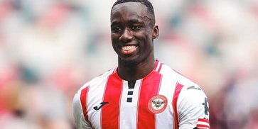 Cari Bek Kanan Baru, Liverpool Angkut Pemain Brentford Ini? Cari Bek Kanan Baru, Liverpool Angkut Pemain Brentford Ini?
