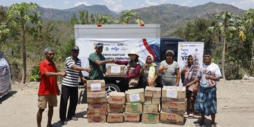 YPP Emtek Media Dampingi Penyintas Gempa Flores, Salurkan Bantuan dan Gelar Pengobatan Gratis