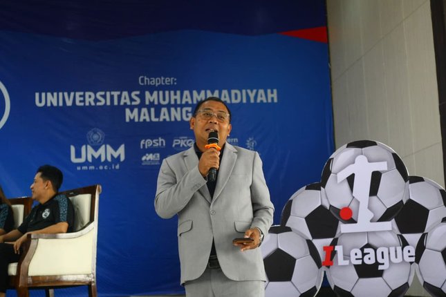 I.League dan Arema FC Buka Wawasan Mahasiswa tentang Industri Sepak Bola Manajer Media dan Public Relation PT LIB, Hanif Marjuni (c) Dok. ILeague