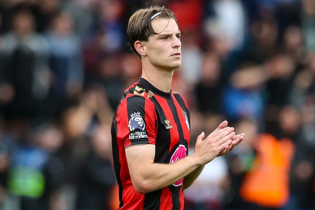 Gelandang Bournemouth, Alex Scott (c) Bournemouth Official