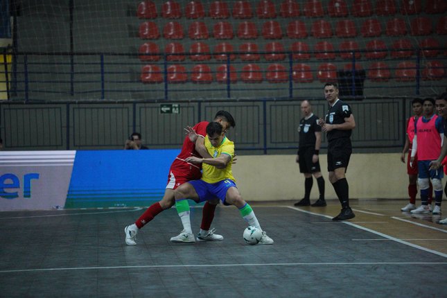 Aksi pemain Timnas Futsal Indonesia pada laga lawan Brasil di ajang Vi Copa das Nacoes 2026. (c) Dok. FFI