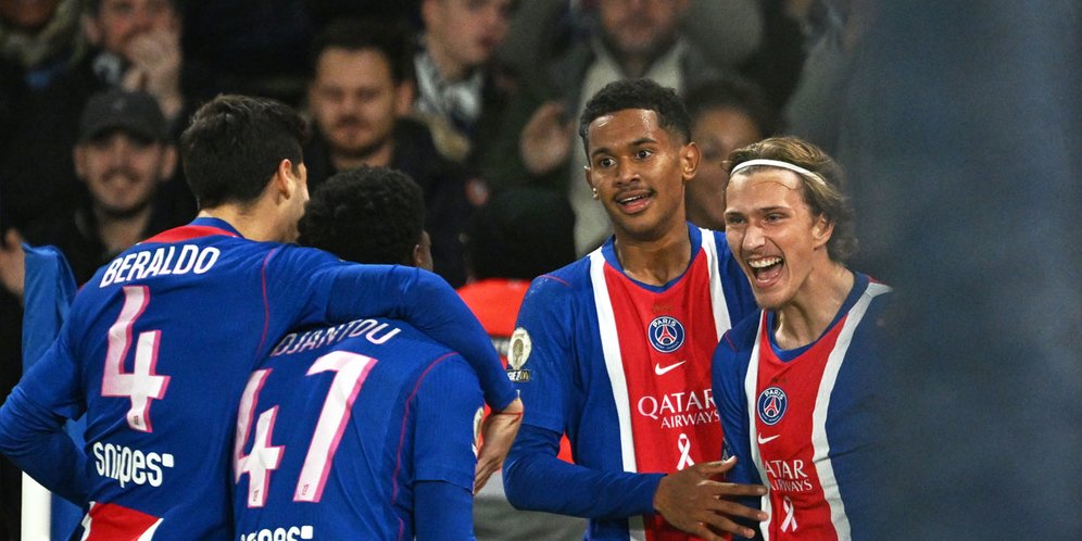 Man of the Match PSG vs Lyon: Mika Godts Man of the Match PSG vs Lyon: Mika Godts