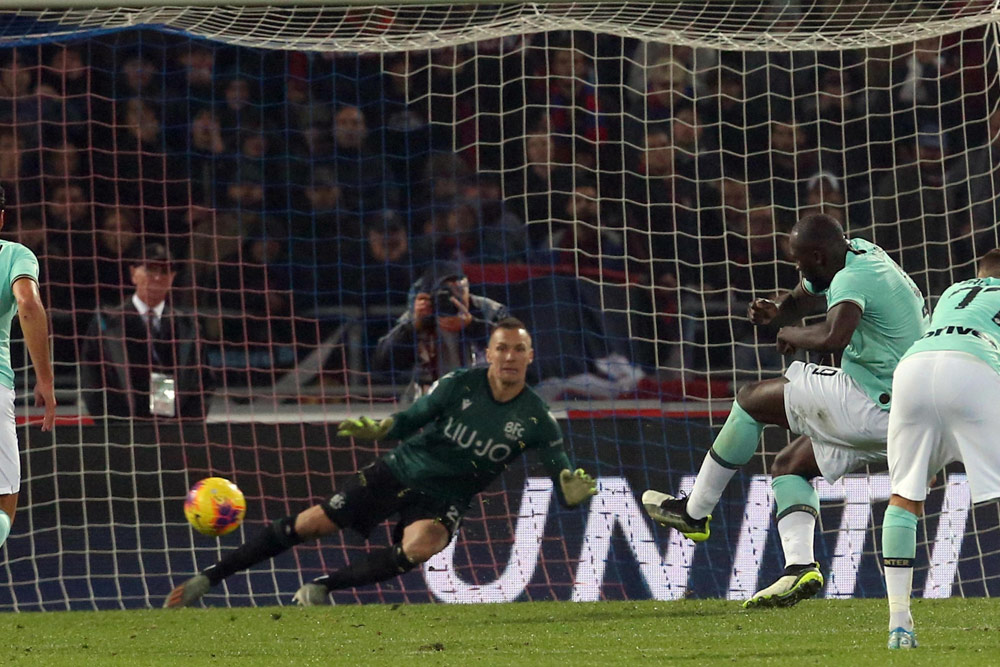 2 Gol Romelu Lukaku Menangkan Inter Milan