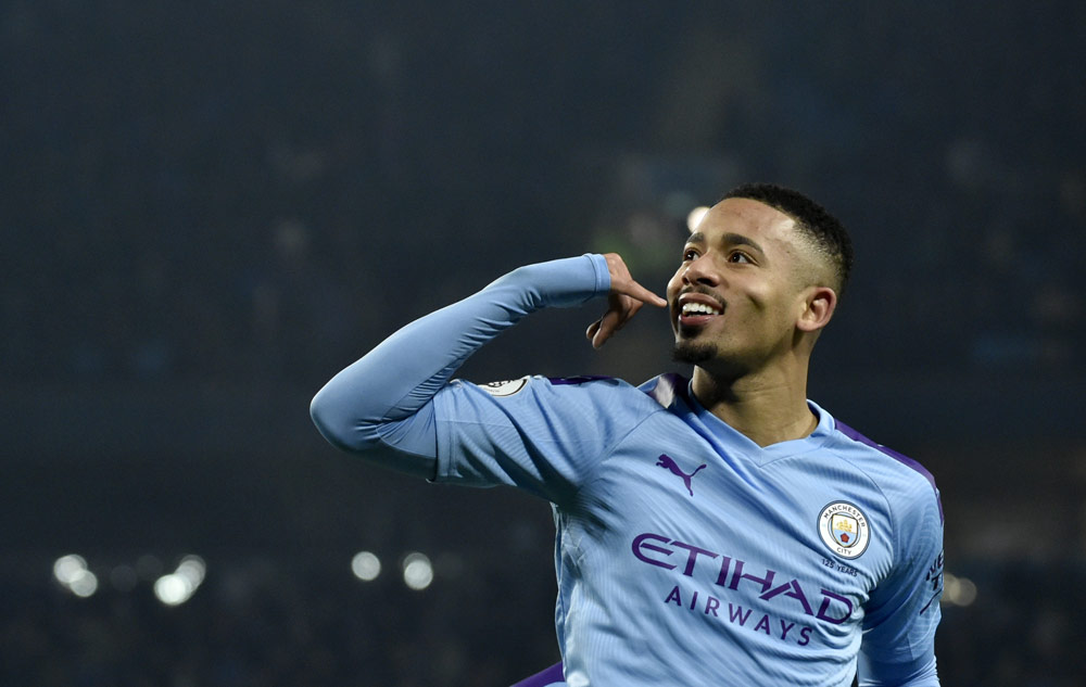Manchester City Bantai Port Vale