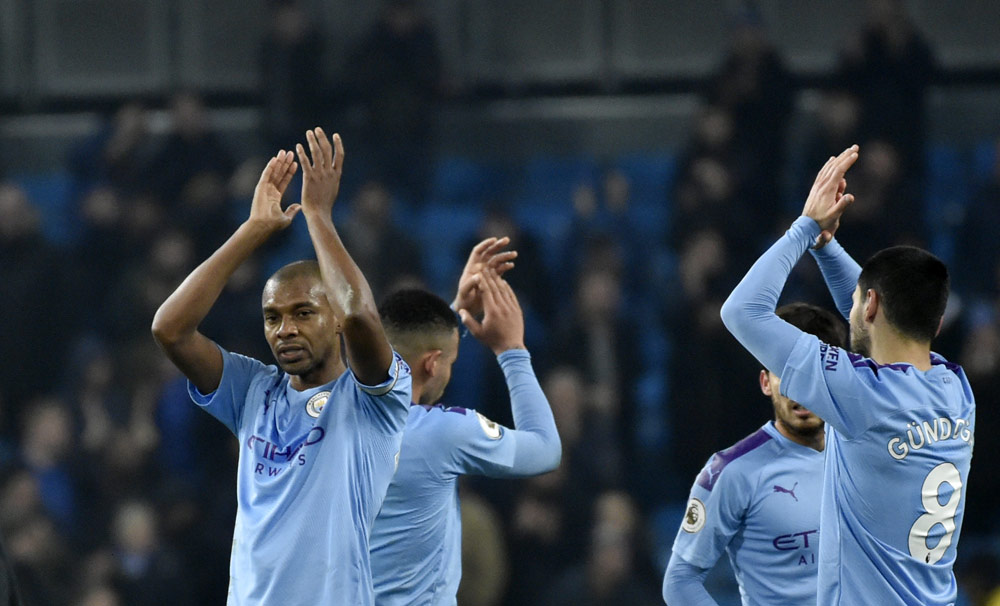 Manchester City Bantai Port Vale
