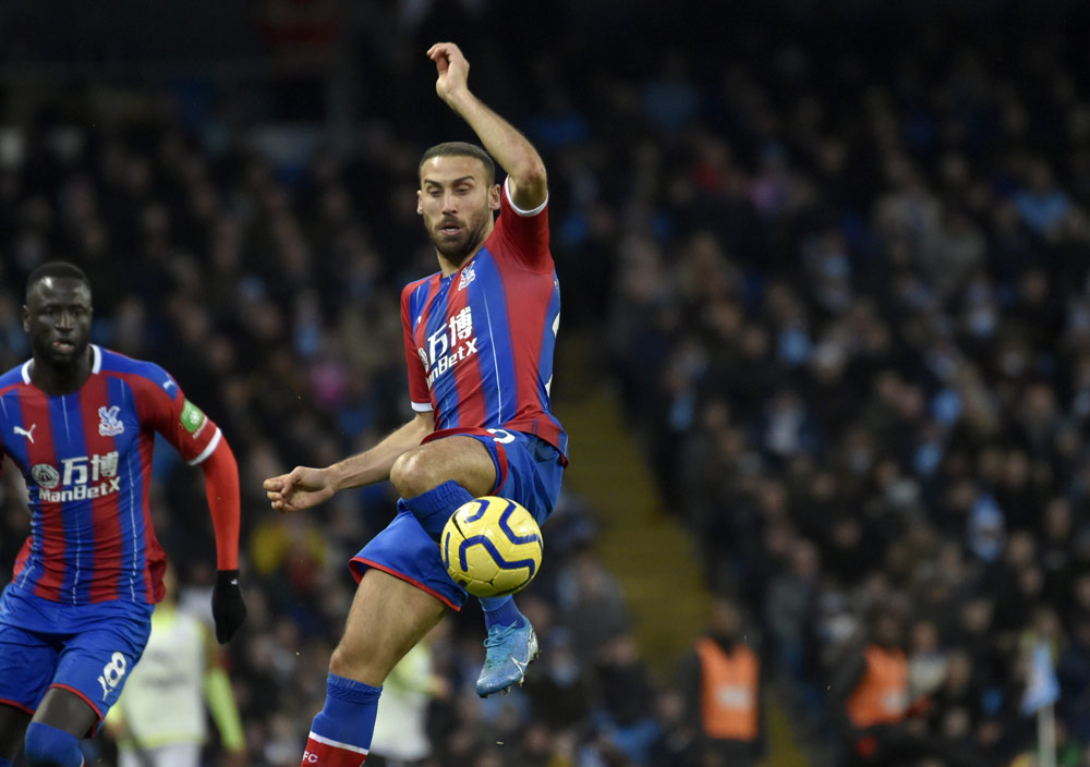 Manchester City Tertahan di Etihad