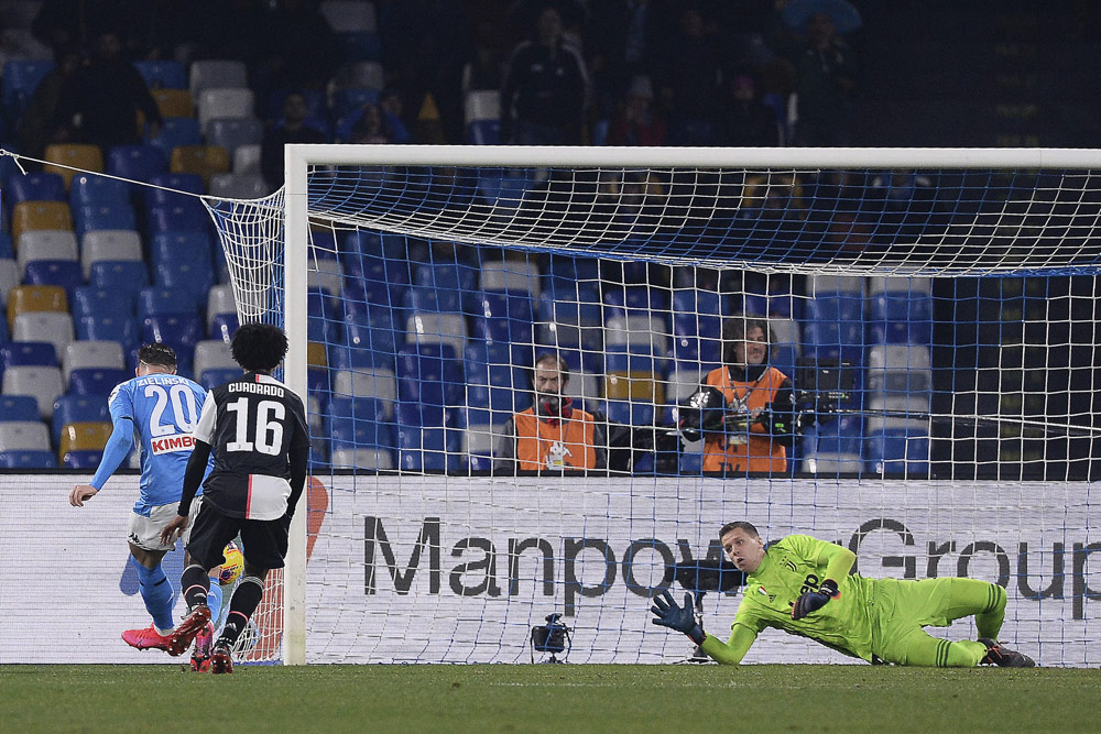 Juventus Tertunduk di San Paolo