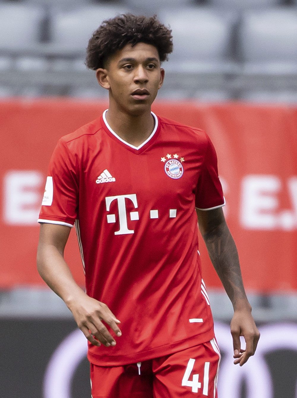 Bayern Munchen Gilas Freiburg 3-1