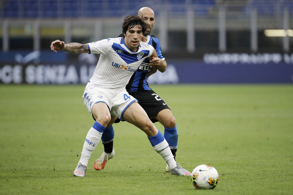 Inter Milan Bantai Brescia Enam Gol Tanpa Balas