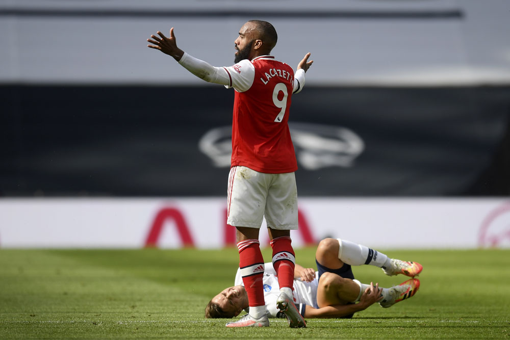 Tottenham Menangi Derby London Utara
