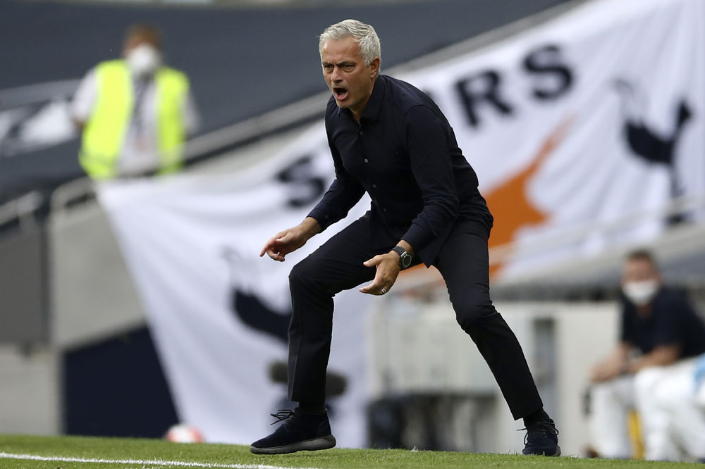 Tottenham Menangi Derby London Utara