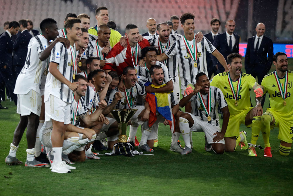 Pesta Juara Juventus Usai Menangi Serie A 2019-2020