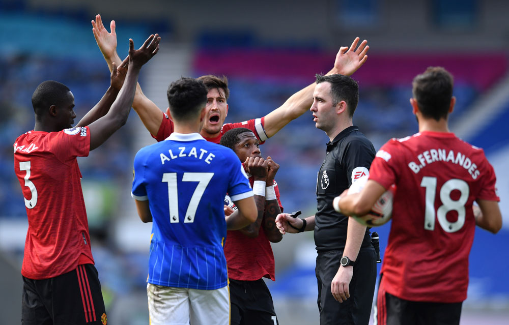 Dramatis, Manchester United Kalahkan Brighton
