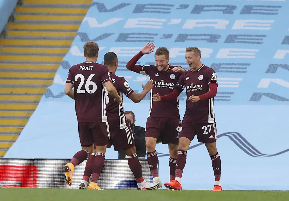 Manchester City Tertunduk di Kandang Sendiri
