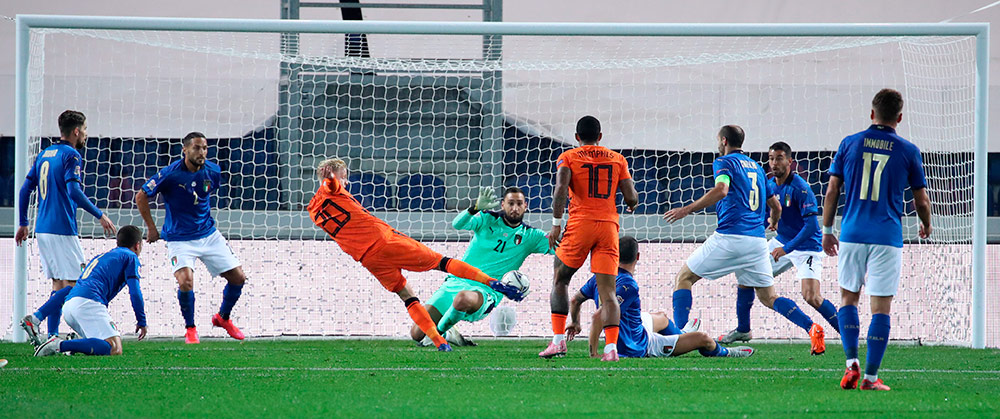 Italia vs Belanda Berakhir Sama Kuat