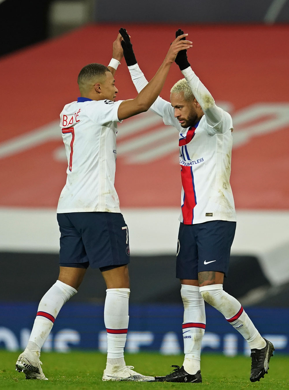 PSG Pecundangi MU di Old Trafford