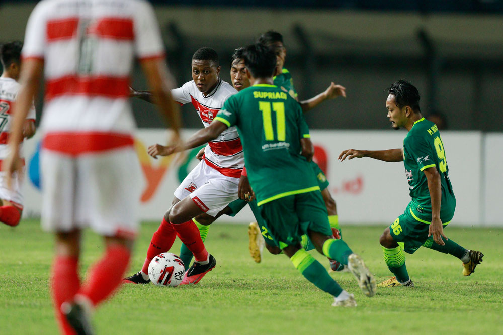 Kalahkan MU, Persebaya Puncaki Grup C