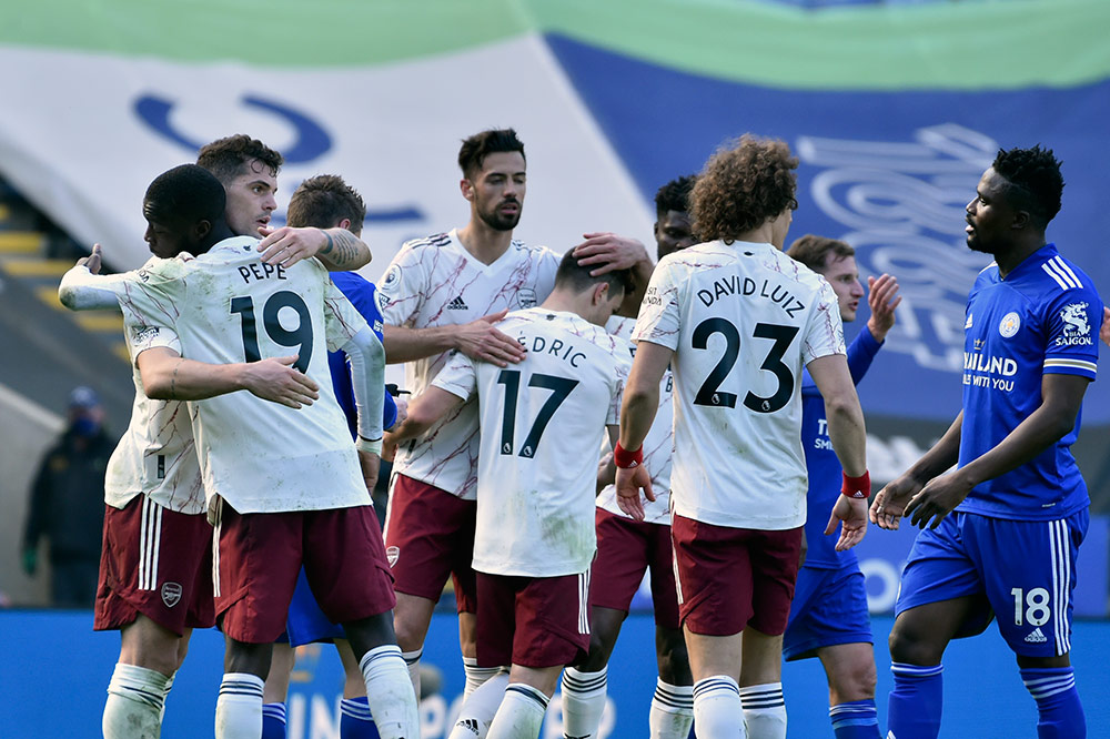 Arsenal Bangkit di Markas Leicester City