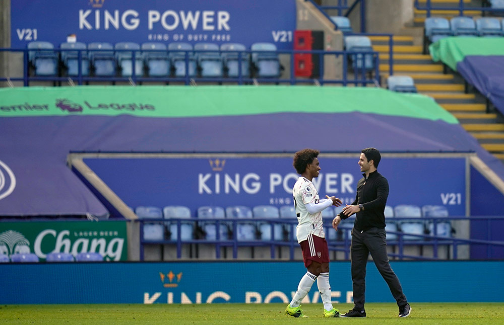 Arsenal Bangkit di Markas Leicester City