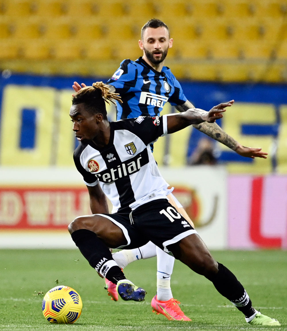 Alexis Sanchez Pimpin Inter Milan Bungkam Parma