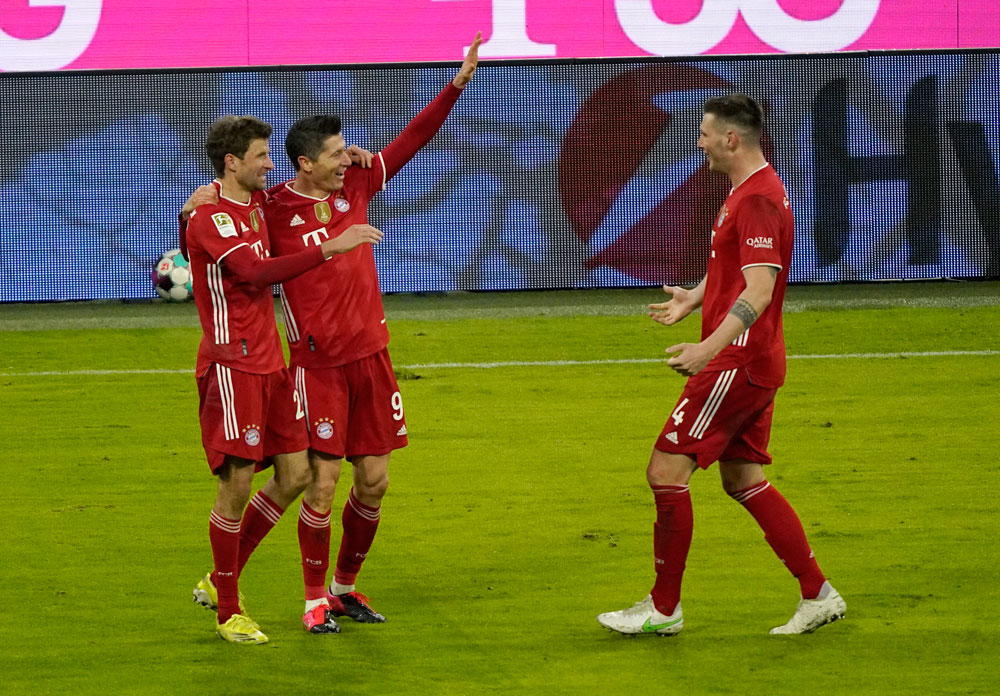 Drama 6 Gol dan Comeback Meyakinkan Bayern Munchen