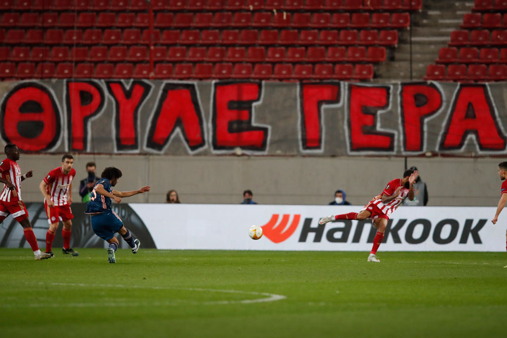Arsenal Berjaya di Markas Olympiakos