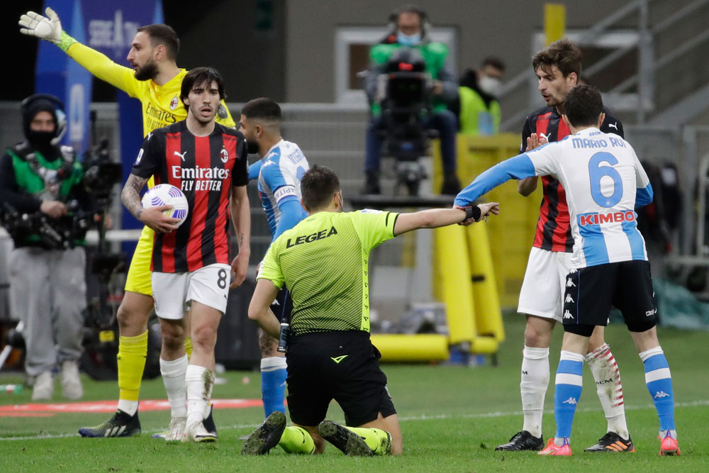 AC Milan Tertunduk di San Siro