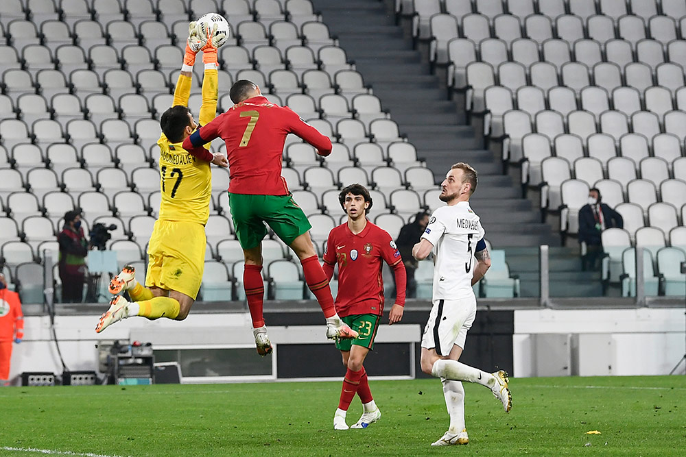 Walau Kalah, Azerbaijan Buktikan Bisa Redam Cristiano Ronaldo