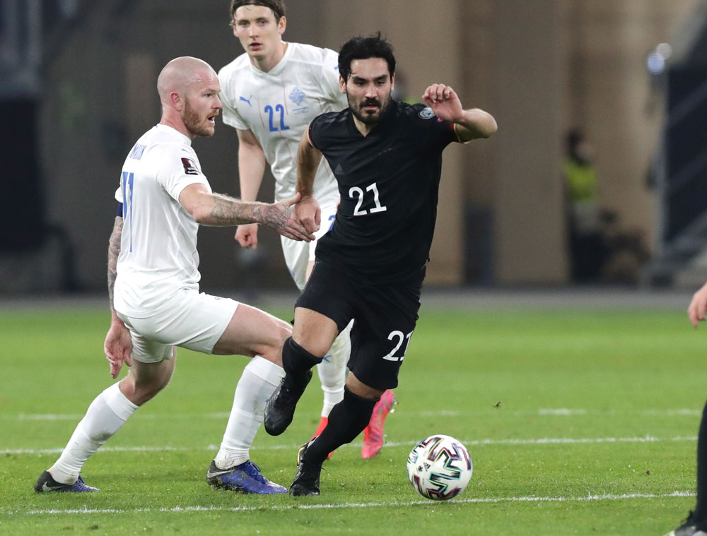 Jerman Terlalu Tangguh Bagi Islandia