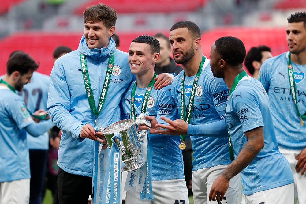 Pesta Juara Manchester City, Trofi Pertama Musim Ini