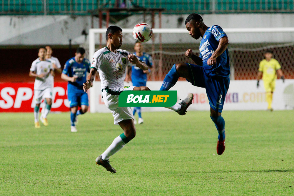 Drama 5 Gol, 2 Kartu Merah, Persib Singkirkan Persebaya