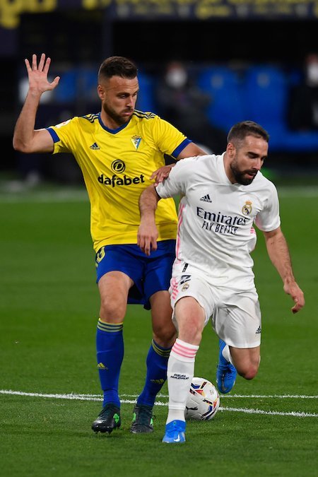 Foto : Real Madrid Gilas Cadiz 3-0 - Bola.net