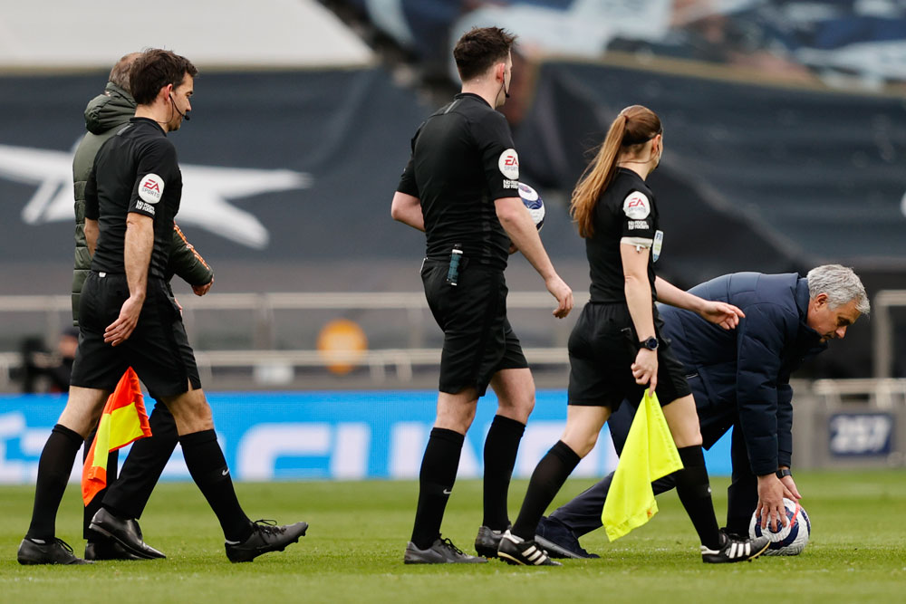 Cavani Bersinar, MU Tuntaskan Dendam ke Spurs