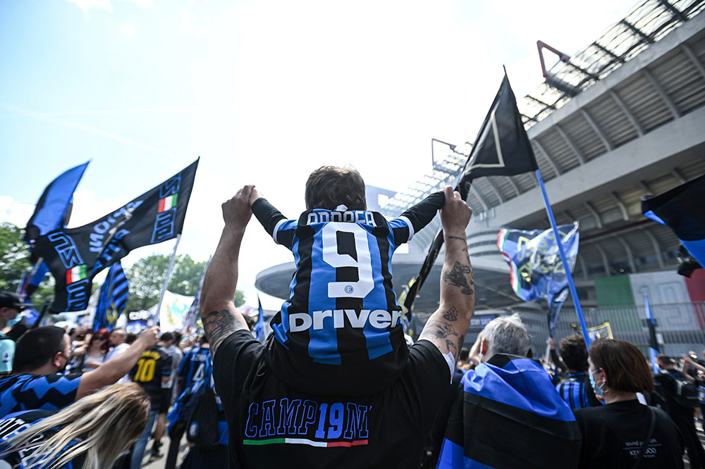 Pesta Gol Inter Milan di Penutup Musim Sempurna