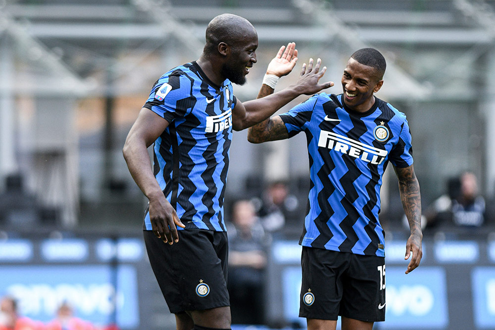 Pesta Gol Inter Milan di Penutup Musim Sempurna