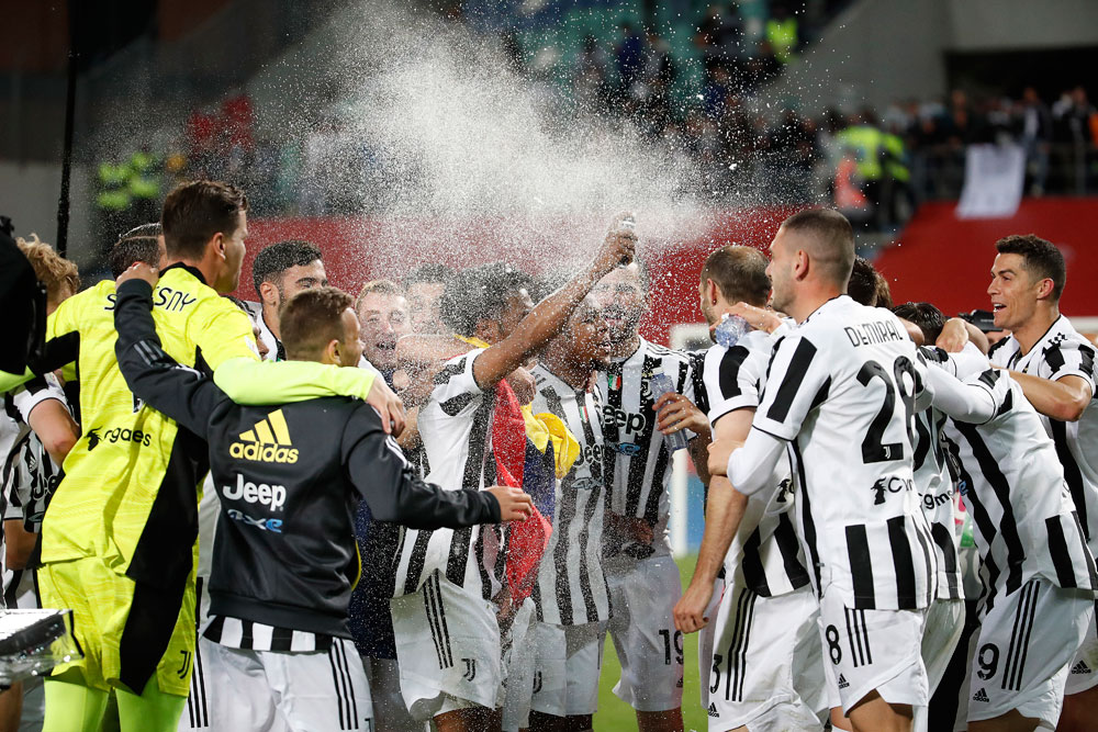 Final Coppa Italia: Pesta Juara Juventus Final Coppa Italia: Pesta Juara Juventus