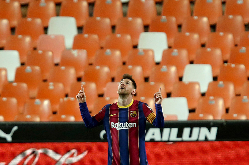 Messi dan Griezmann Antar Barca Sikat Valencia