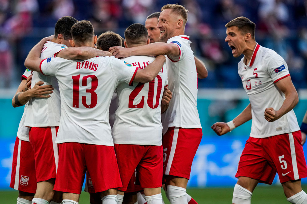 Langkah Goyah Polandia, Dikalahkan Slovakia di Laga Pertama