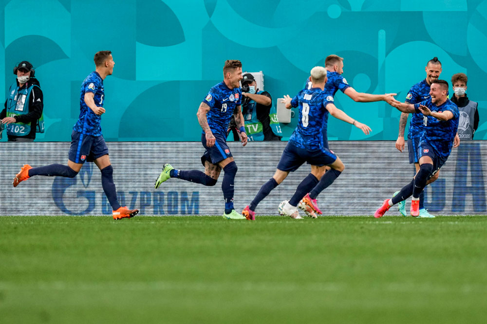 Langkah Goyah Polandia, Dikalahkan Slovakia di Laga Pertama