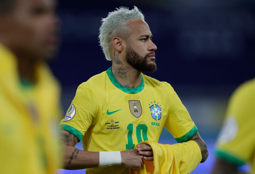 Brasil Pesta Gol ke Gawang Peru