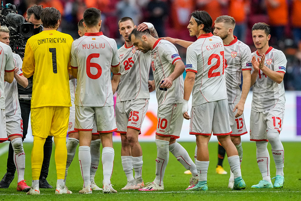 Belanda Sikat Makedonia, Melaju dengan Sempurna Belanda Sikat Makedonia, Melaju dengan Sempurna